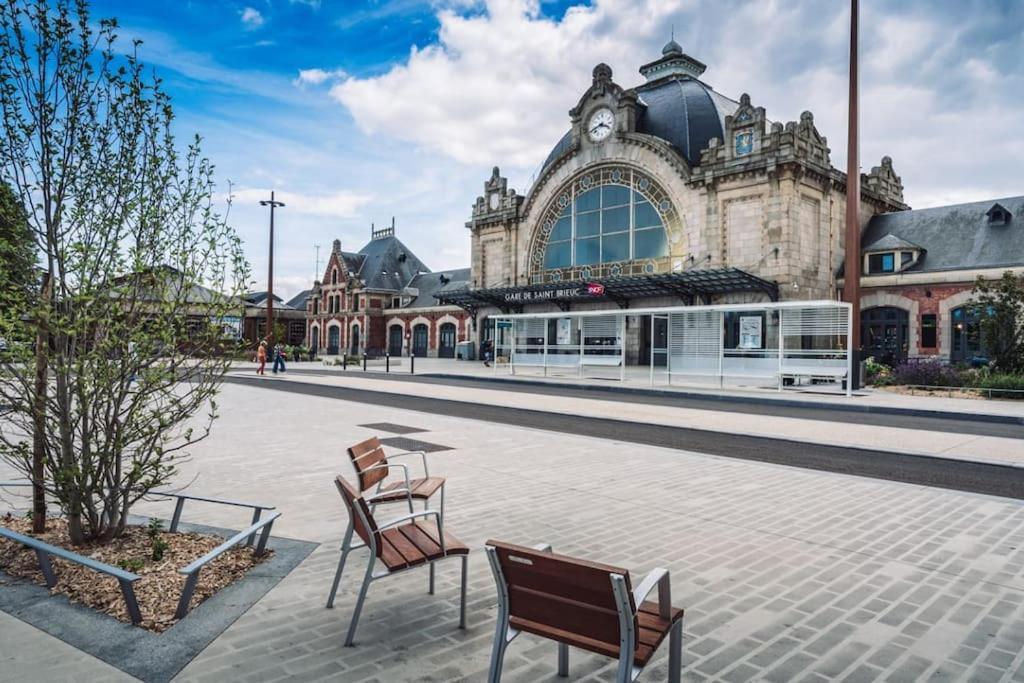 Appartement Cozy En Face De La Gare - Saint-Brieuc Exterior photo